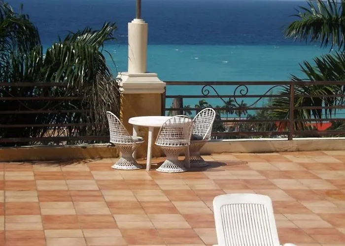 Hotel Grandiosa 2*